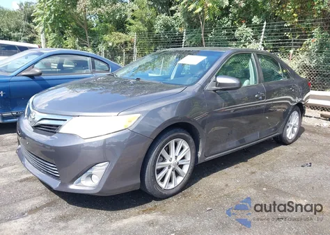2012 Toyota Camry Xle V6 z USA, uszkodzony, nr VIN 4T1BK1FK2CU511431